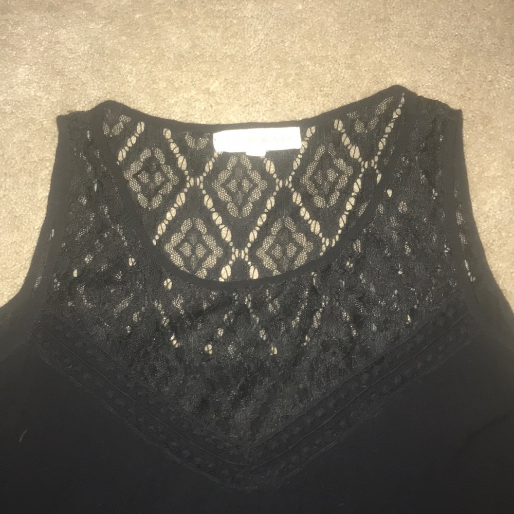 Rewind Cold Shoulder top